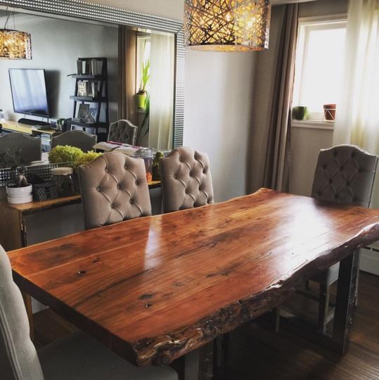LOG dining table 