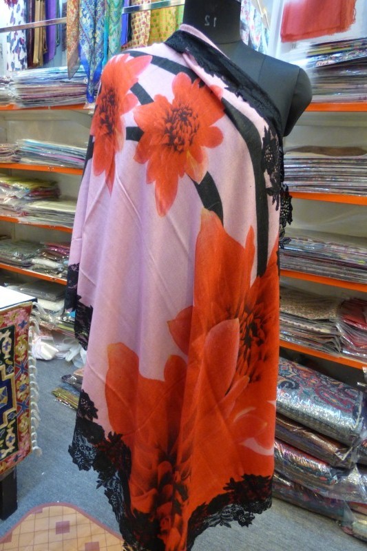 100% Pashmina Hand Woven printed French Lace Shawls 