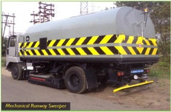 Runway Sweeping Machine