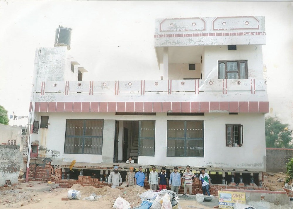 Hospital Building Lifting Services