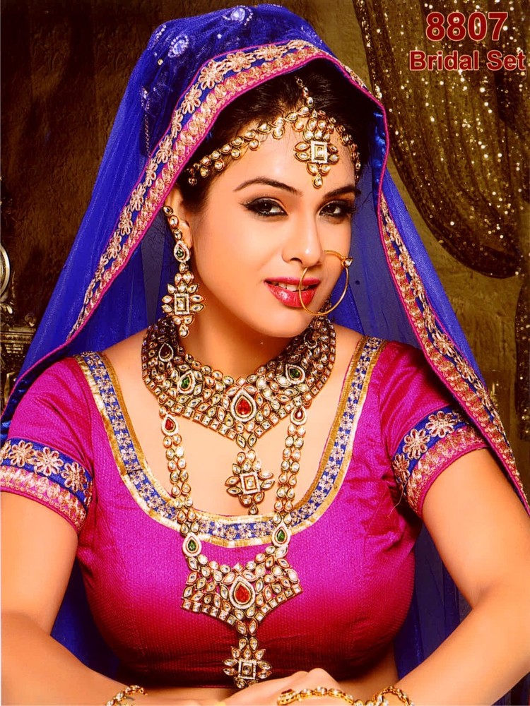 Fancy Kundan Bridal Set Fancy Kundan Bridal Set
