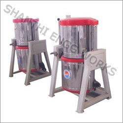 Kitchen Grinders - Durable Stainless Steel, Compact Size for Versatile Use, Easy to Clean - Perfect for Spices and Herbs