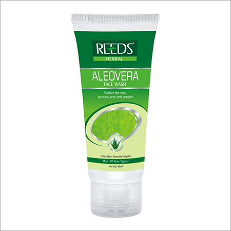 Aloevera Face Wash - Plastic Tube, 15x5 cm, Green | Deep Cleanses, Softens Skin, Soothes Skin, Gentle Exfoliation