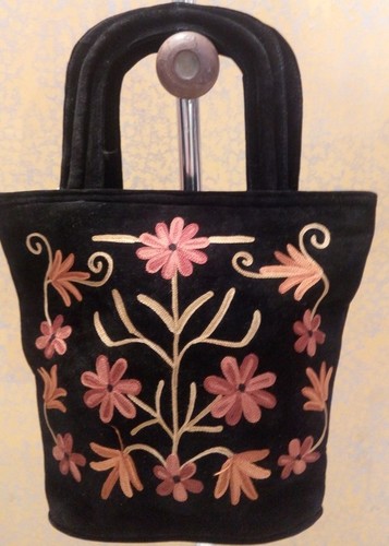 Ladies Handbag in Beautiful Color Combination