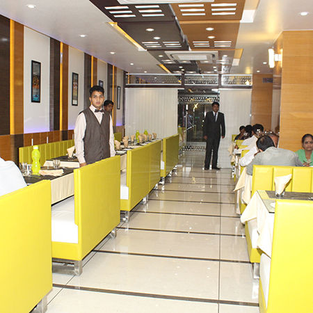 Royal Dine