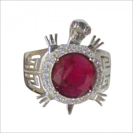 Designer Silver Finger Ring