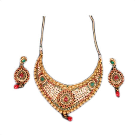 Ladies Kundan Necklace Set