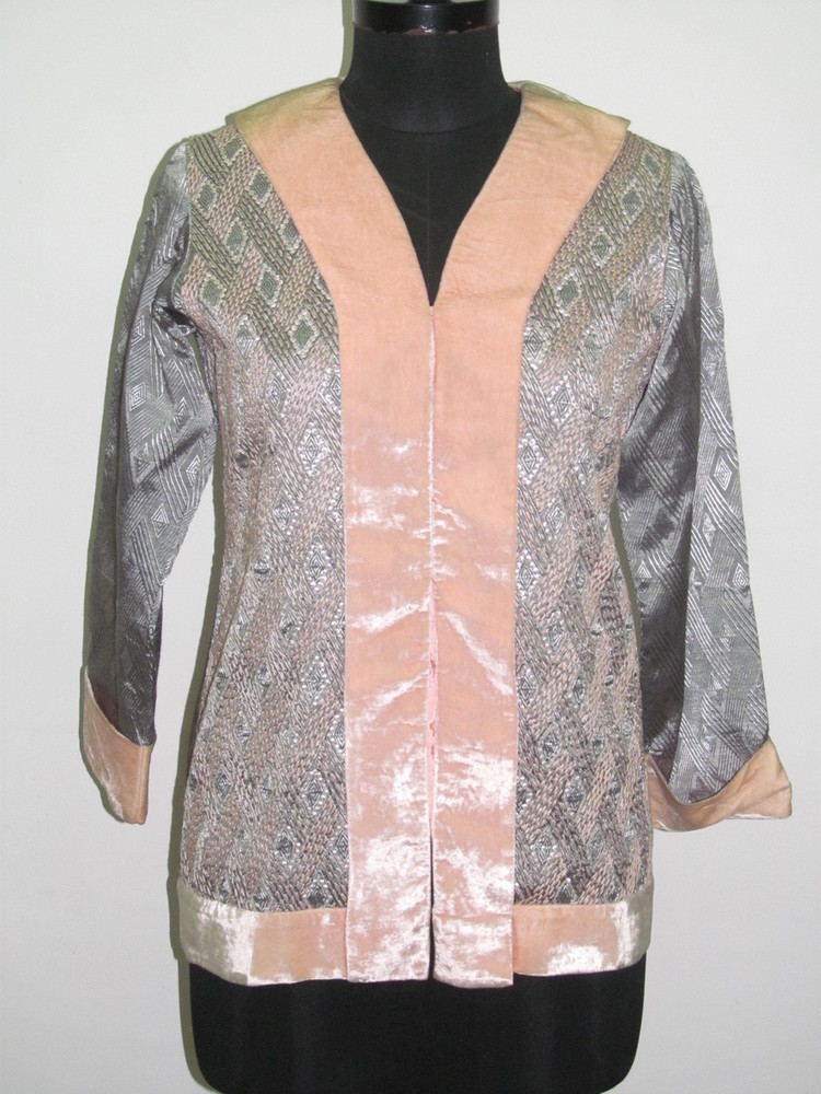 Ladies Western Dress - Silk Blend, Medium, 24 Inches, Peach | Zip-Up Closure, Embroidered Pattern, Stylish Design, Comfortable Fit