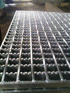 Gi Serrated Grating - Application: For Industrial Use