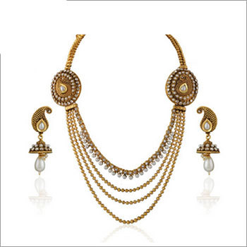 Amazing Necklace Set