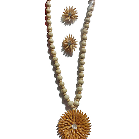 Necklace With Earring Set - Wood & Metal, 18 Inches, Beige | Elegant Design, Matching Bead Necklace, Stylish 1 cm Earrings, Durable Materials