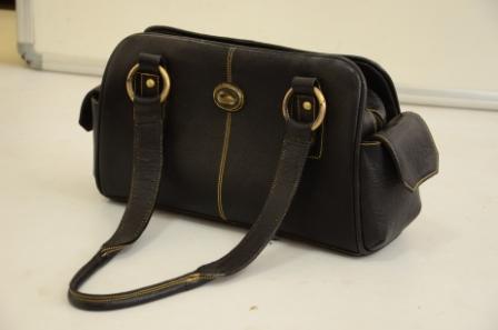 Black Colored Office Style Leather Ladies Bag