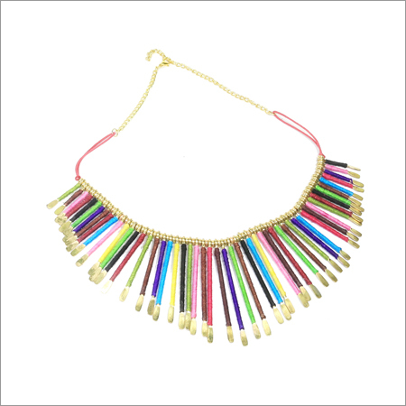 Adorable Multicolour Threaded Spades Necklace 