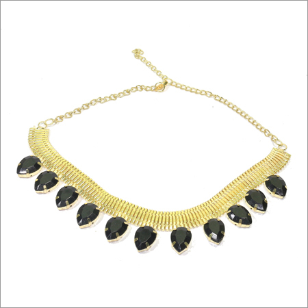 JAI SHREE Leaf Shaped Black Metal Necklace - 16 cm, Stylish Elegant Fashion Accessory