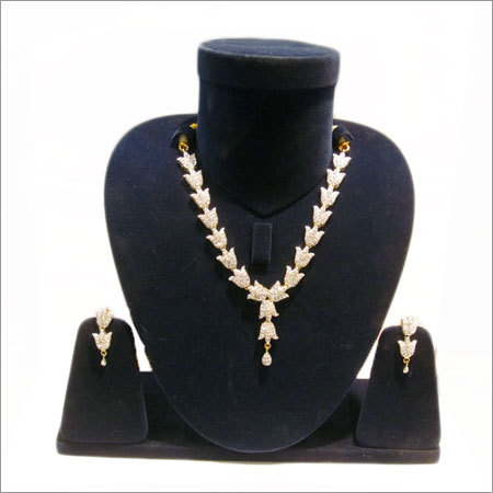 Trendy Necklace Set