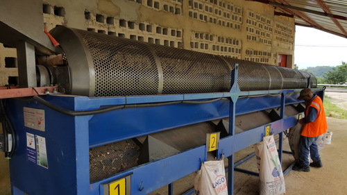 Raw Cashew Nut Grading Machine - Electric Start Metal Construction | High Efficiency Precise Design Durable Quality Fine Finishing