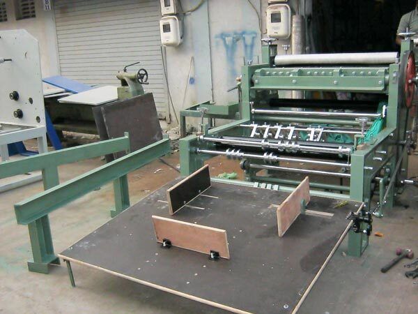 Reel to Sheet Cutting Machine