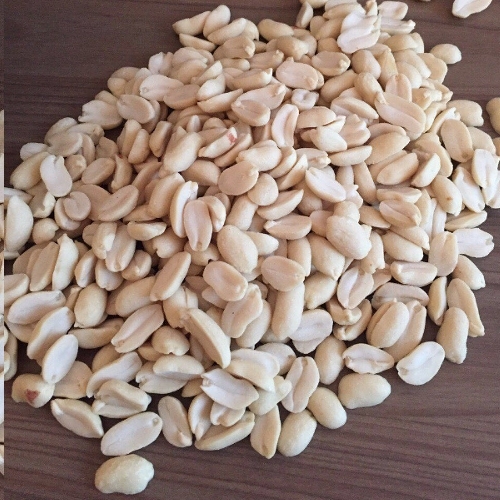 White Fresh Roasted Peanuts