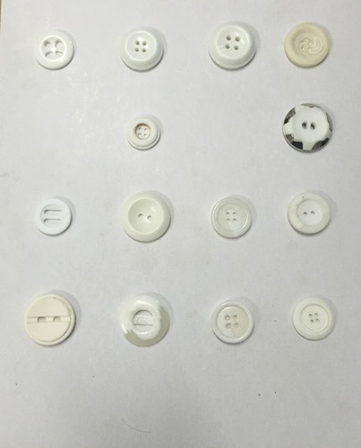 Polyster white Button