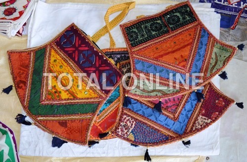 Handicraft textiles bag