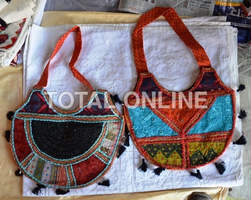 Handicraft textiles bag