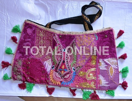 Handicraft textiles bag