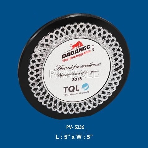 Round Shape Wooden Plaque