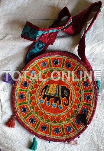 Handicraft textiles bag