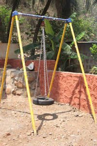 Outdoor Playground Single Swing With Tyre Seat