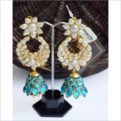 Fancy Design Hanging Earrings