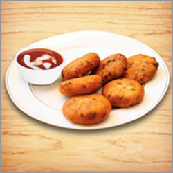 https://cpimg.tistatic.com/03045688/b/4/Golden-Aloo-Tikki.jpg