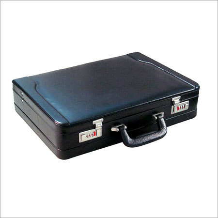Leather Briefcase Gender: Unisex