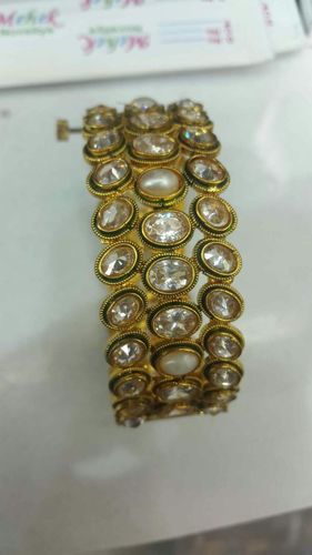Designer Kundan Kada