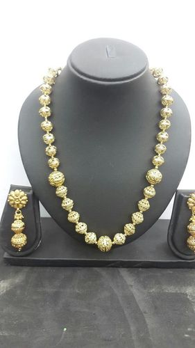 Antique Necklace Set