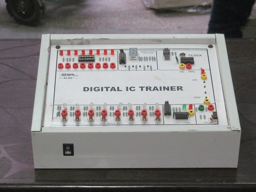 Digital IC Trainer