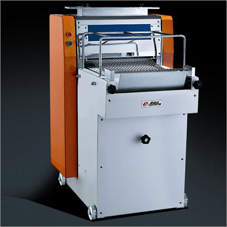 Toaster Moulder
