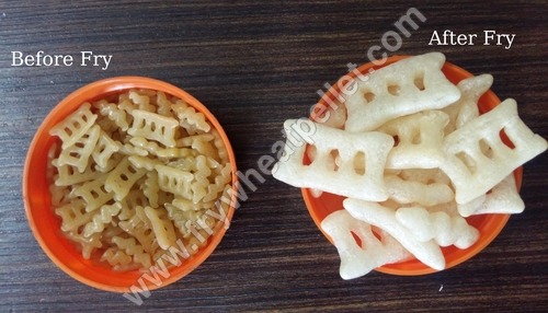 Snakes And Ladder Snacks Fryums Grade: Food Grade