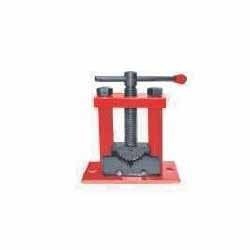 Pipe Vice - Stainless Steel Polished Finish | Assembly Tool with Enhanced Grip and Mechanical Advantage for Optimal Torque Application