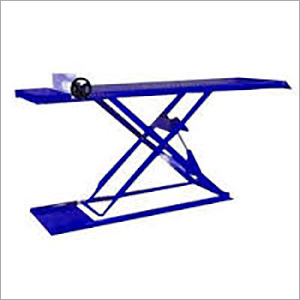 Two Wheeler Repair Lift