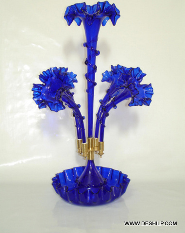 Victorian Grace Centerpiece - Color: Purple