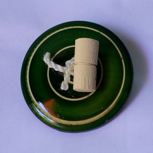 Hand Spring - Ceramic & Wood, 7cm Diameter, Green | Compact Design, Elegant Look, Lavender Scent