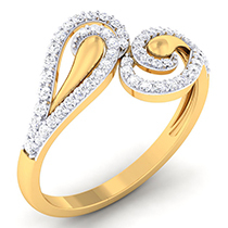 18K Yellow Gold Ring with Diamonds