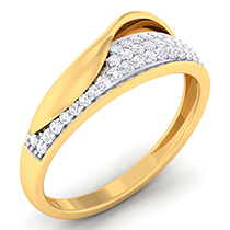 18K Yellow Gold Ring with Diamonds