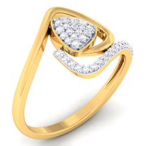 18K Yellow Gold Ring with Diamonds