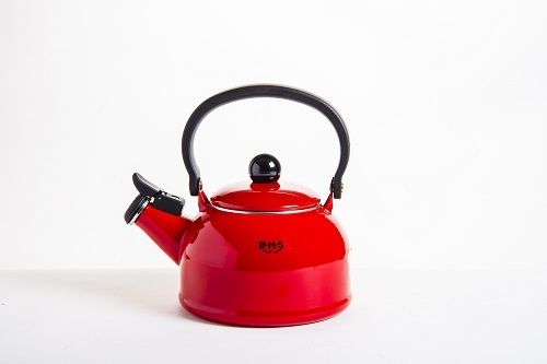 Red Fujihoro Whistling Kettle 1.6 Ltr.