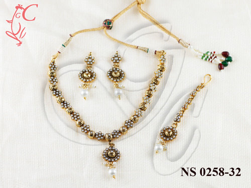 NECKLACE SETS