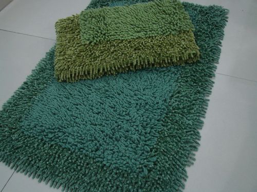 Green & Sea Green Chenille Tufed Bath Mat