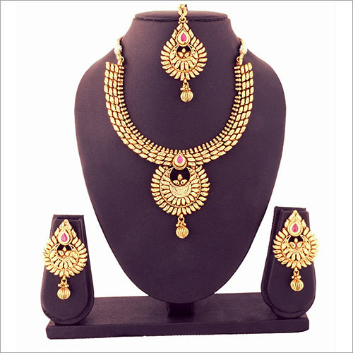 Fancy Necklace Set