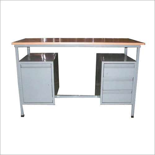 Office table withA dACcor