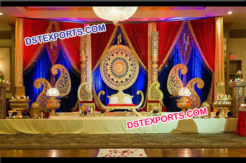 Wedding Decorative Stage With Medallion Panel